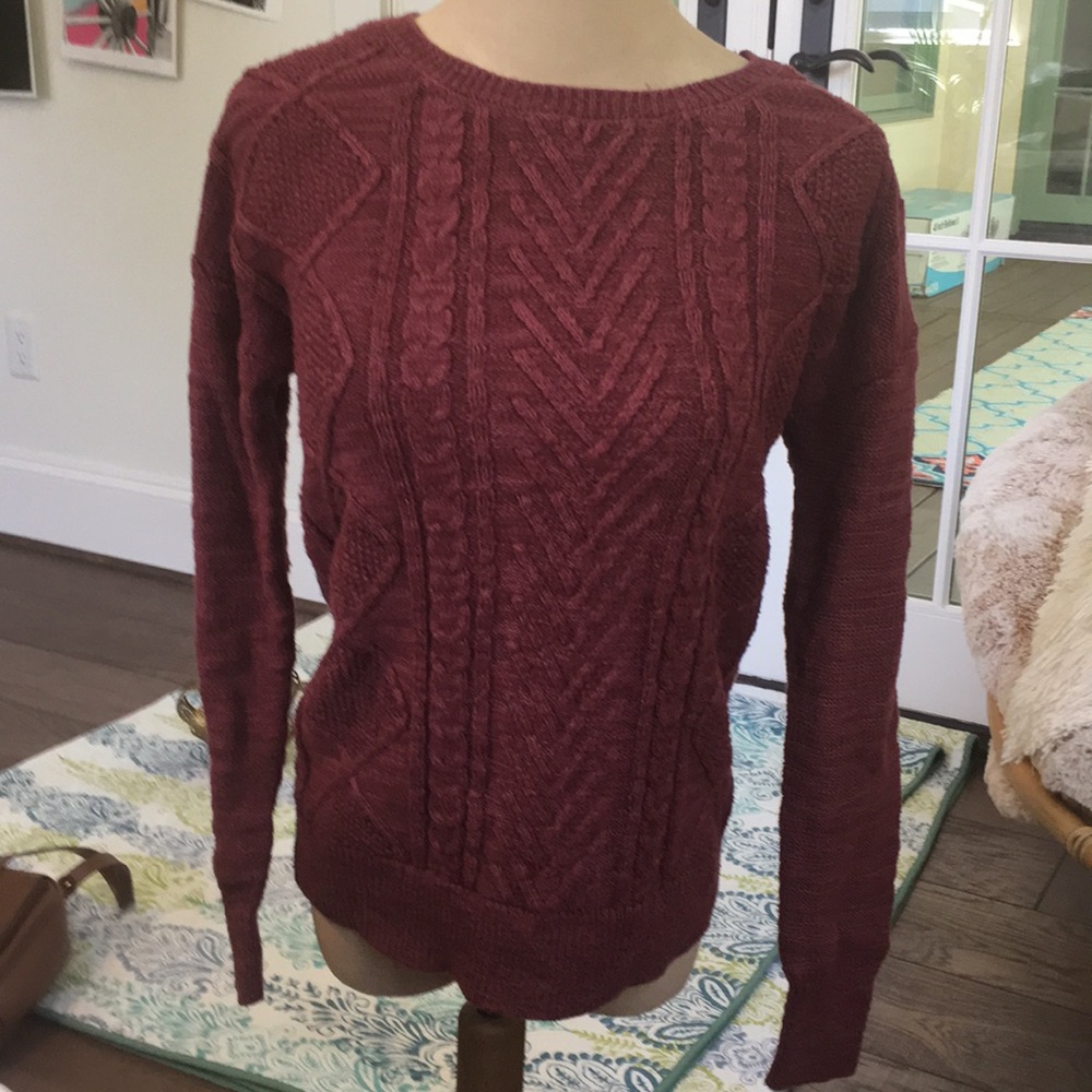 Maroon sweater